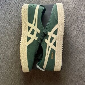 NWT Onitsuka Tiger Mexico 66 Delegation Sneakers (Japan Exclusive Color)